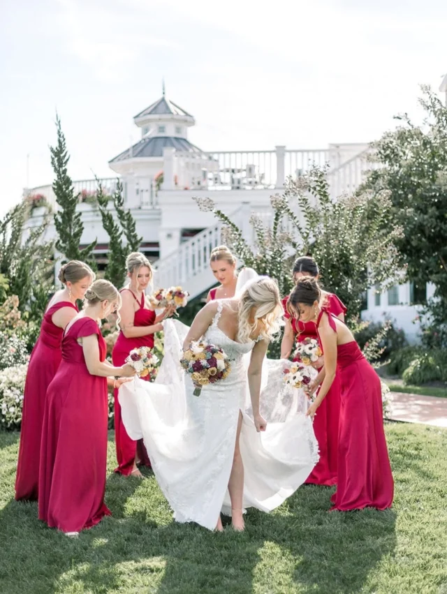A bride wrapped in sunlight and surrounded by the hearts who know her best. 💕  #AtlanticCityCountryClubWedding
