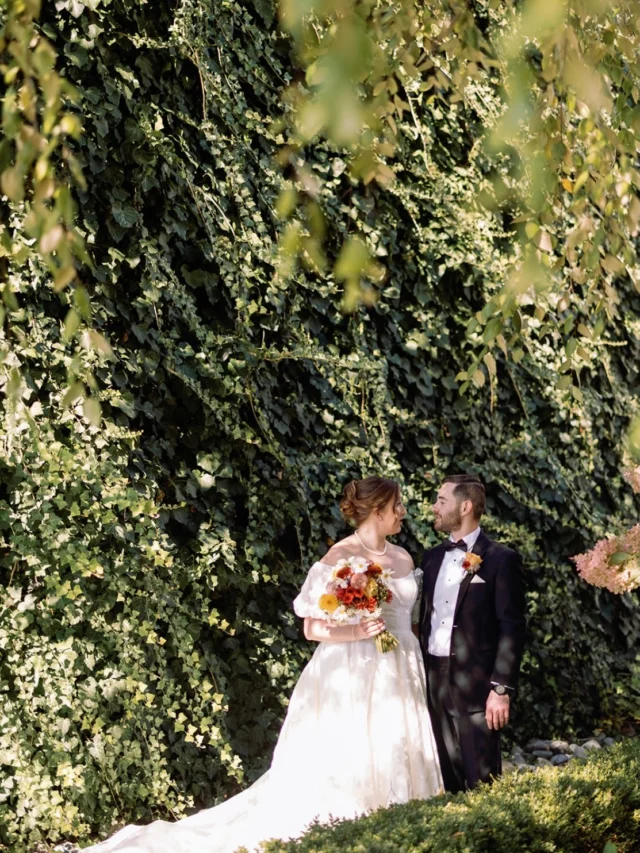 Wedding photos that feel straight out of a fairy tale ✨🌿💫

Some love stories simply belong in a setting this beautiful. Surrounded by enchanting greenery and a golden hour glow, Mary & Matt’s love story is the perfect example. 🤍

Venue: @atlanticcitycountryclub 
Photography: @wearesaltwater 

#njweddingvenue #northfieldnj #atlanticcitycountryclubwedding #southjerseywedding #enchantingvenue